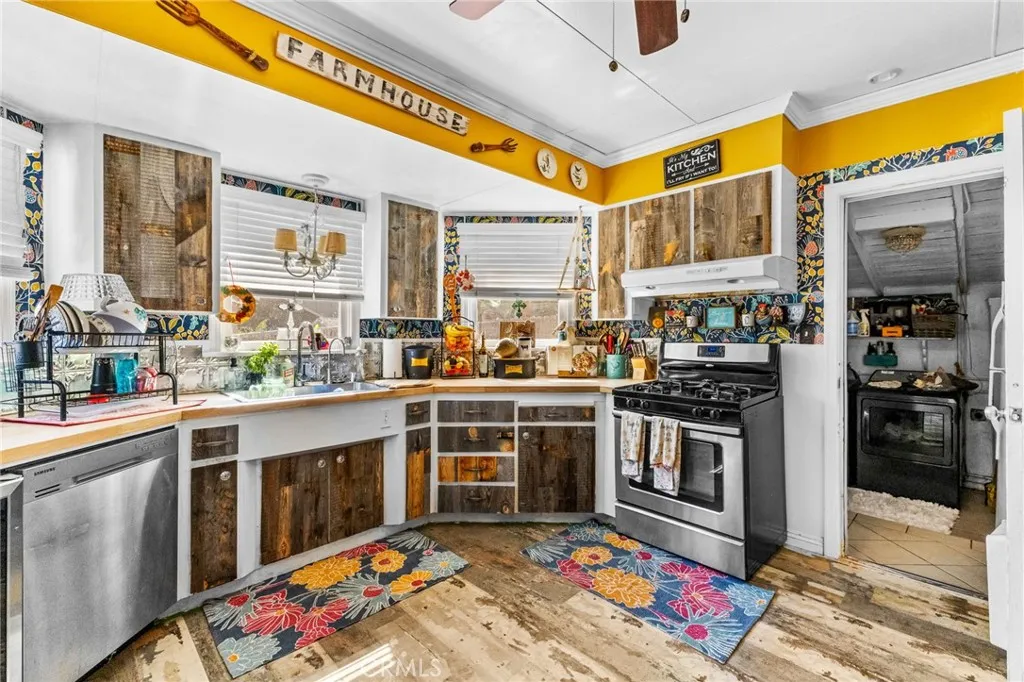 17421 Haynes Avenue, Lake Elsinore, California 92530 home-pic-23